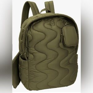 NWT Joan & David The Nebula 18” wave quilted puffer sport travel Backpack